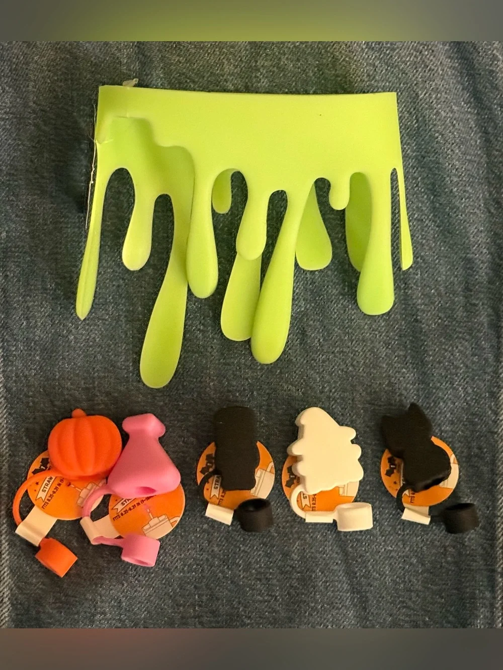 Target Bullseye Halloween Glow-in-the-Dark Slime Cup Sleeve & 5 straw toppers